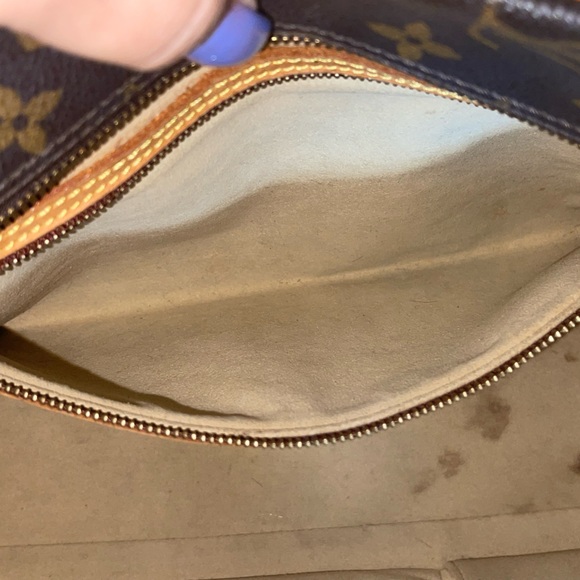 Louis Vuitton Cite GM Monogram Canvas Shoulder Bag - Picture 7 of 14